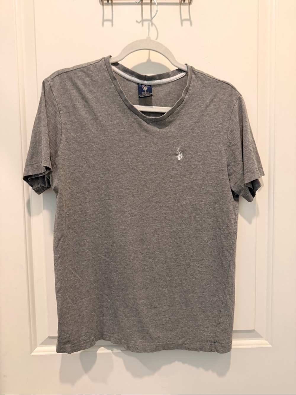 U.S. Polo Assn. Men's Gray Heather Short Sleeve V-Neck T-Shirt Size Small